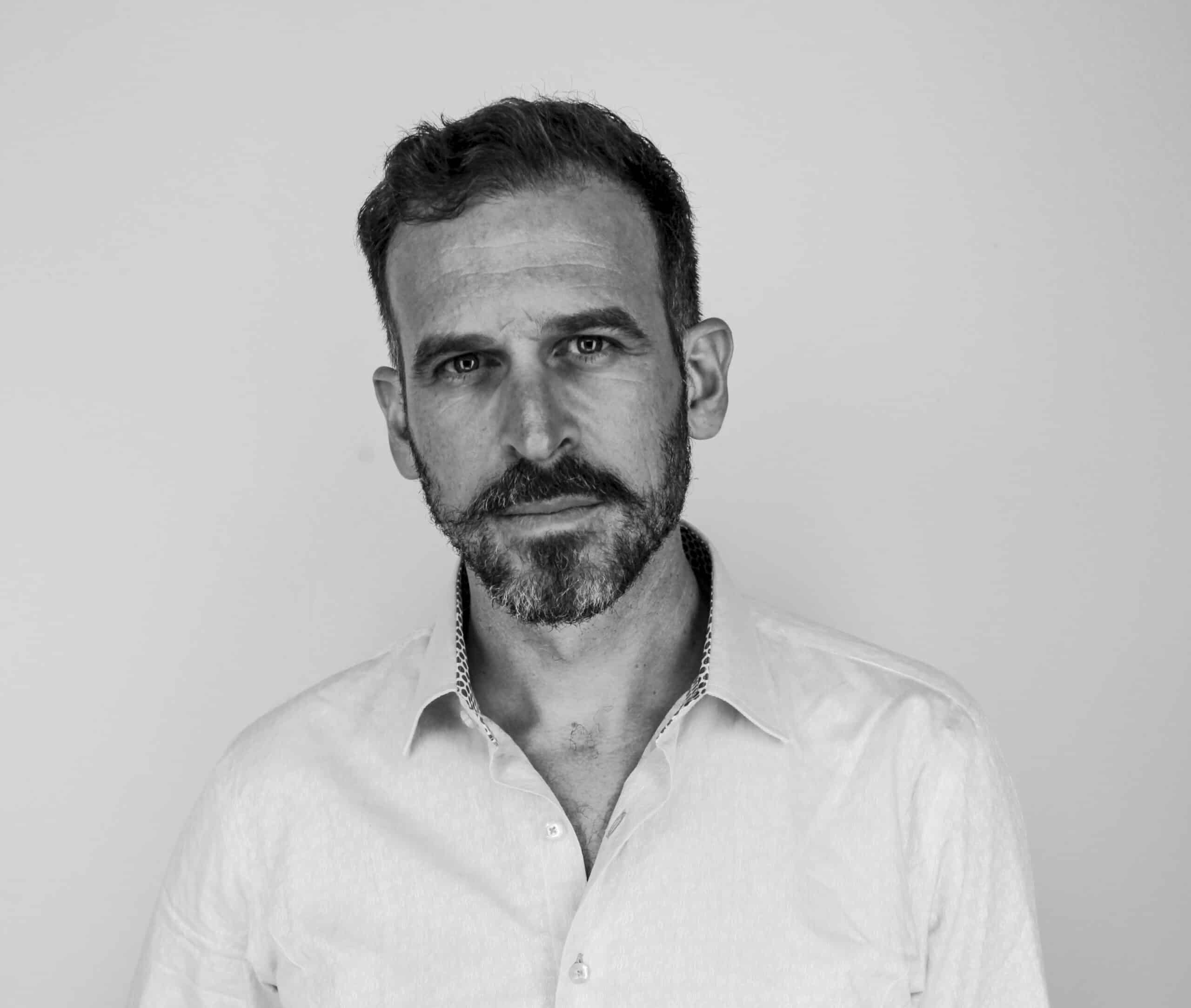 MV5BZjEyZTljYzUtMjVjNy00YWI4LWIwYmItNjQ3NWNkZjRiZWIwXkEyXkFqcGdeQXVyNTEzMjUwMzA@._V1_ (2)